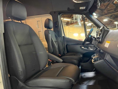 2026 Mercedes-Benz Sprinter 2500 Standard Roof I4 Diesel HO 144 AWD