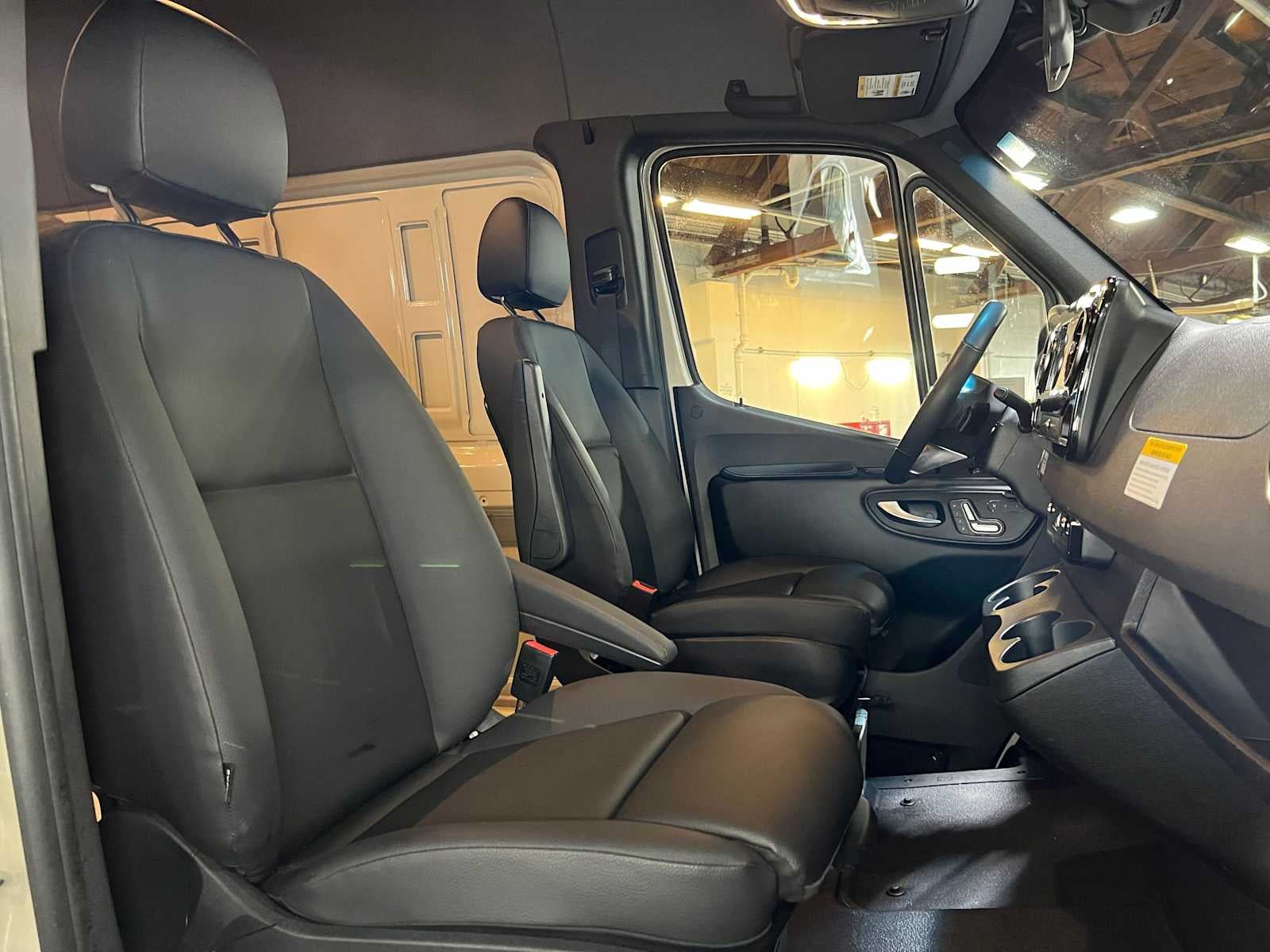 2026 Mercedes-Benz Sprinter 2500 Standard Roof I4 Diesel HO 144 AWD