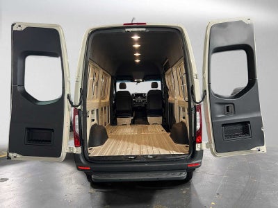 2026 Mercedes-Benz Sprinter 2500 Standard Roof I4 Diesel HO 144 AWD