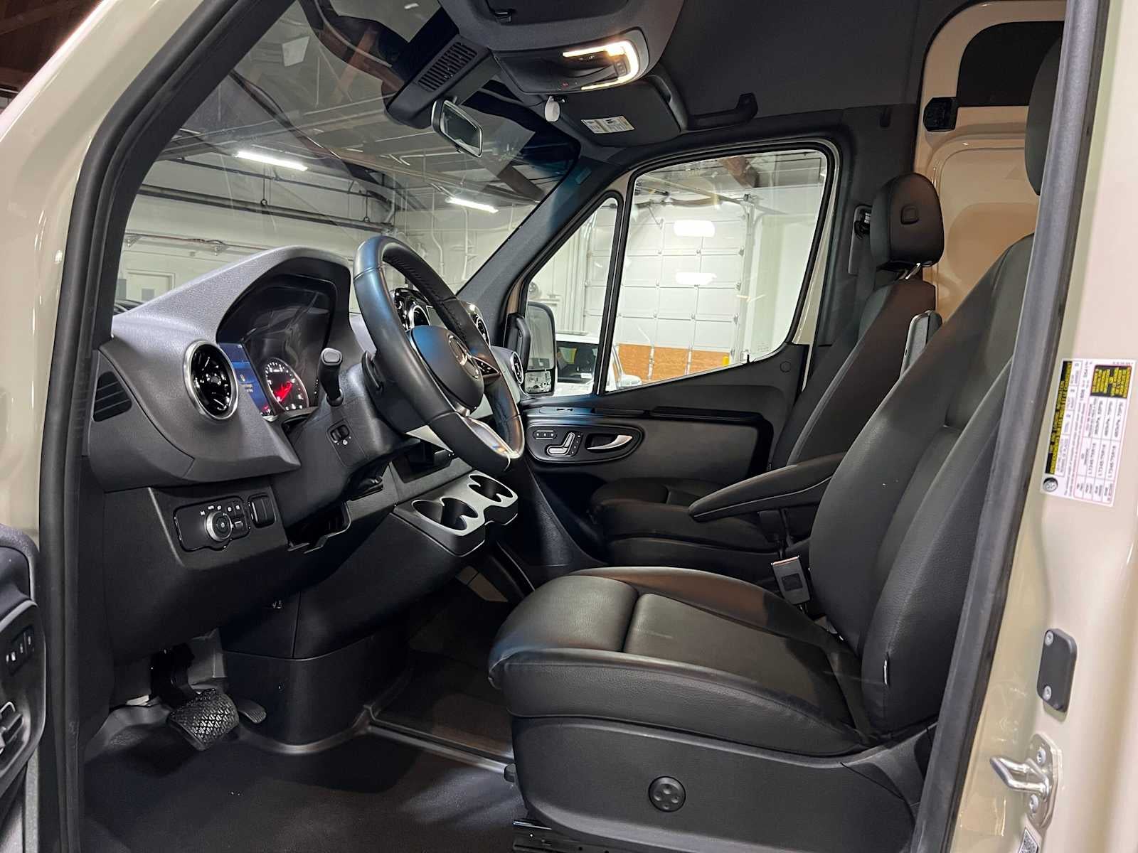 2026 Mercedes-Benz Sprinter 2500 Standard Roof I4 Diesel HO 144 AWD