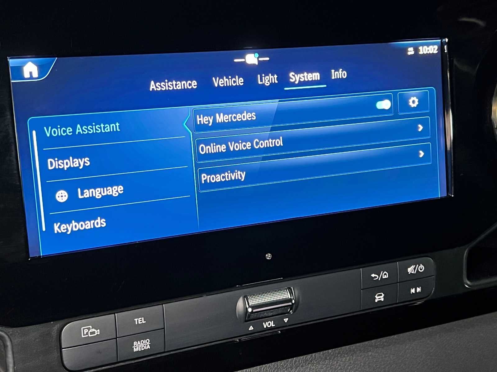 2026 Mercedes-Benz Sprinter 2500 Standard Roof I4 Diesel HO 144 AWD