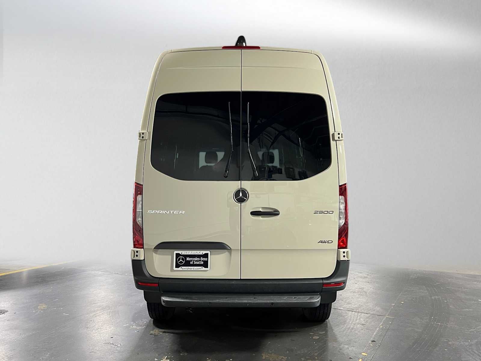 2026 Mercedes-Benz Sprinter 2500 Standard Roof I4 Diesel HO 144 AWD