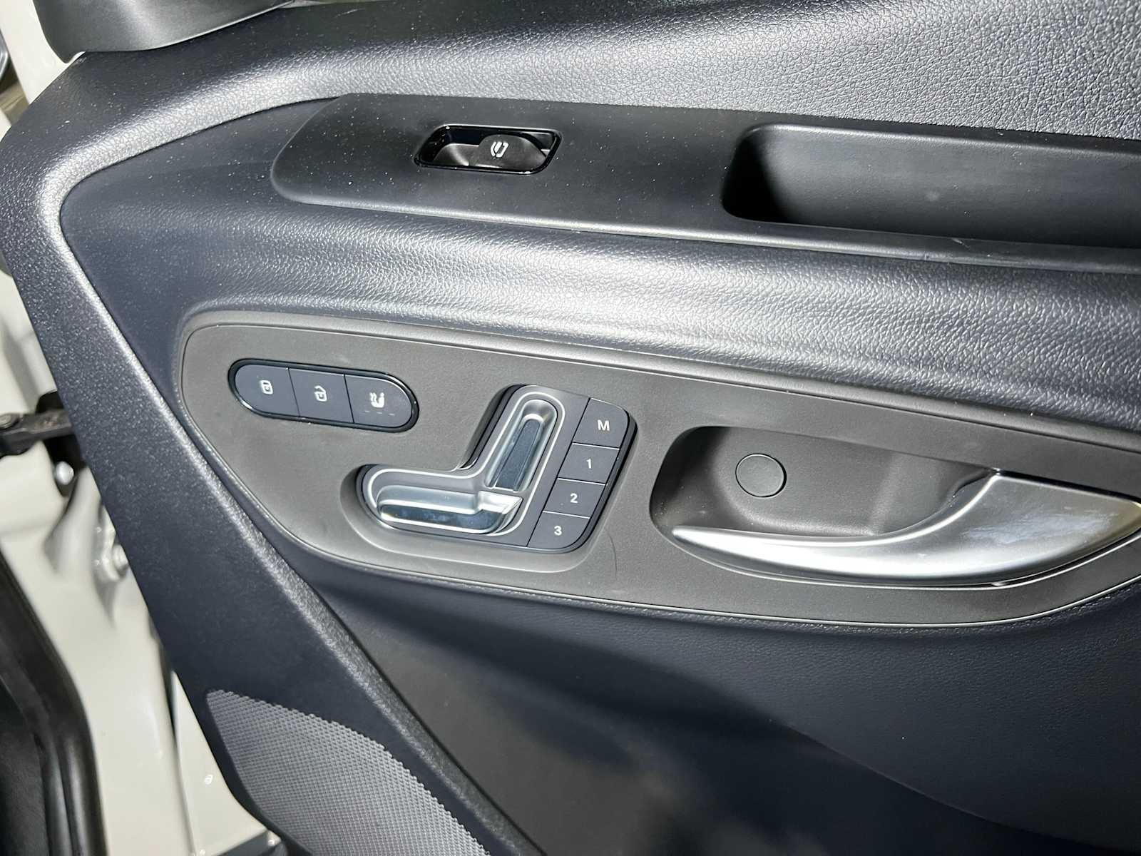 2026 Mercedes-Benz Sprinter 2500 Standard Roof I4 Diesel HO 144 AWD