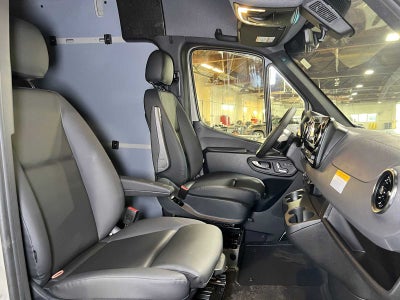 2026 Mercedes-Benz Sprinter 2500 Standard Roof I4 Diesel HO 144 AWD