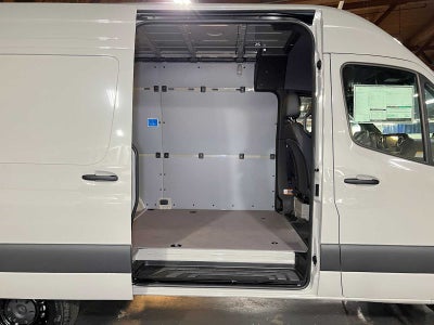 2026 Mercedes-Benz Sprinter 2500 Standard Roof I4 Diesel HO 144 AWD