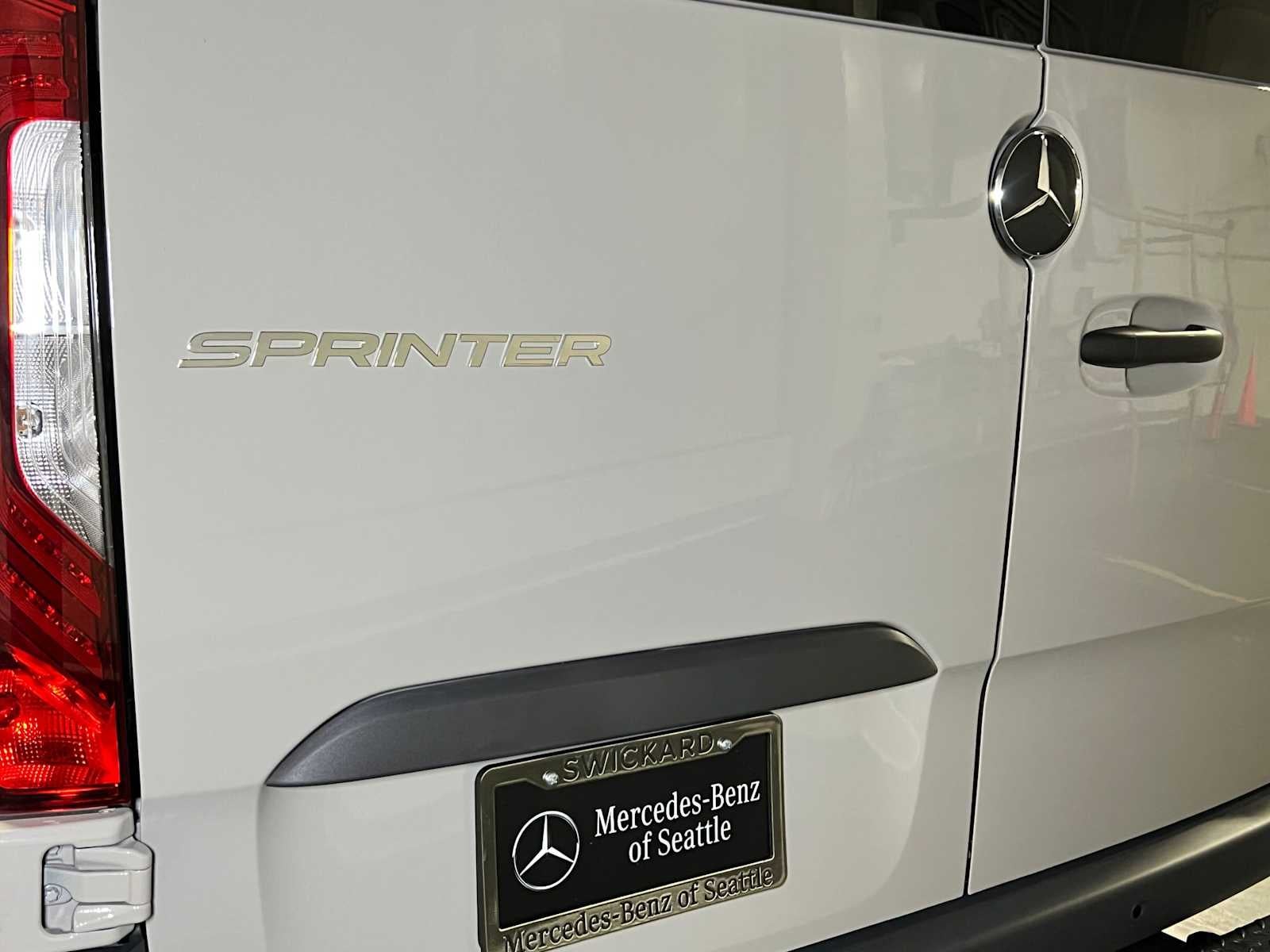 2026 Mercedes-Benz Sprinter 2500 Standard Roof I4 Diesel HO 144 AWD