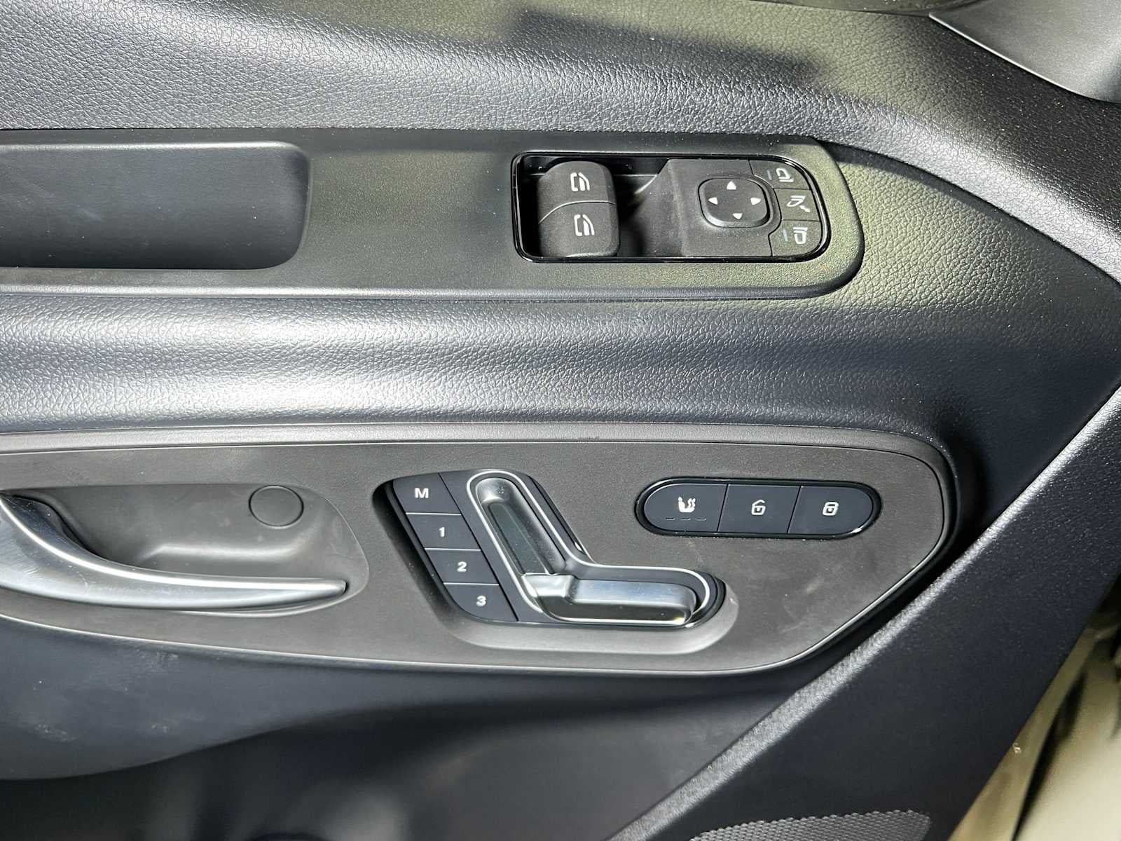 2026 Mercedes-Benz Sprinter 2500 Standard Roof I4 Diesel HO 144 AWD