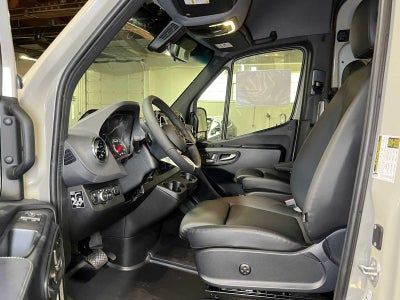 2026 Mercedes-Benz Sprinter 2500 Standard Roof I4 Diesel HO 144 AWD