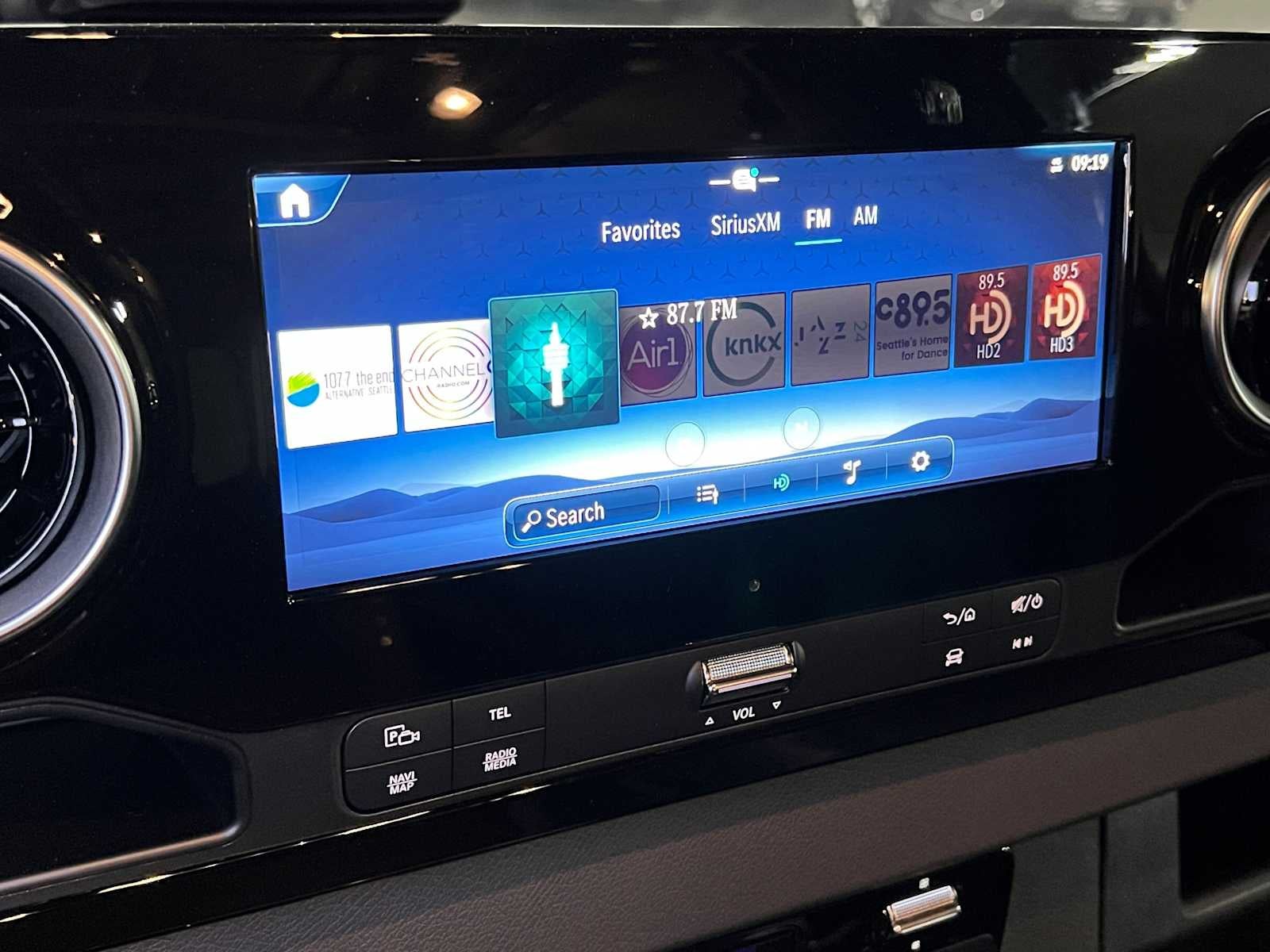 2026 Mercedes-Benz Sprinter 2500 Standard Roof I4 Diesel HO 144 AWD