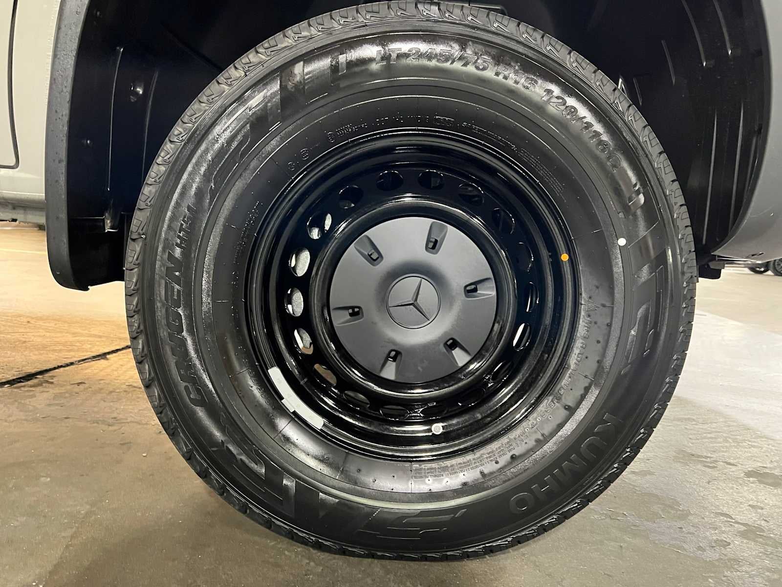 2026 Mercedes-Benz Sprinter 2500 Standard Roof I4 Diesel HO 144 AWD