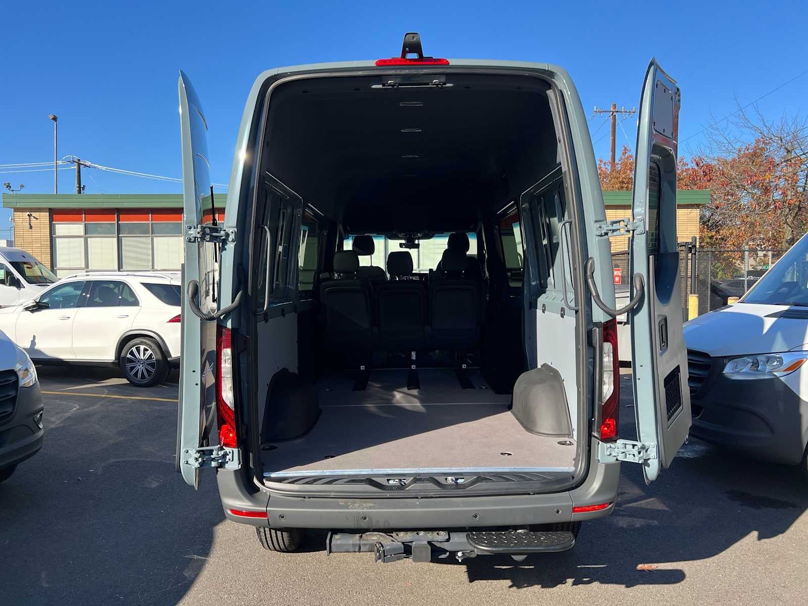 2026 Mercedes-Benz Sprinter Crew 2500 Standard Roof I4 Diesel HO 144 AWD