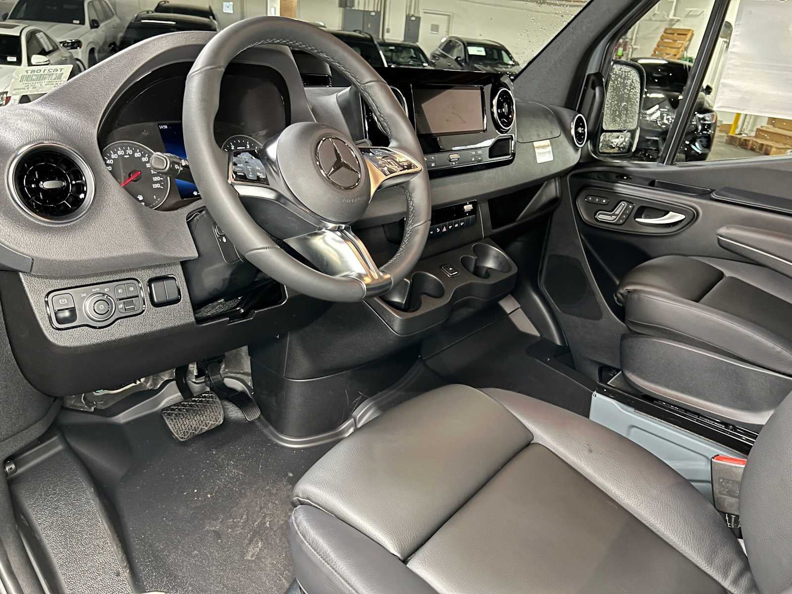2026 Mercedes-Benz Sprinter Crew 2500 Standard Roof I4 Diesel HO 144 AWD