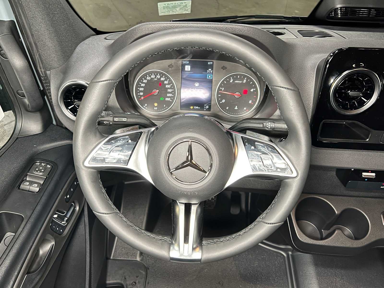 2026 Mercedes-Benz Sprinter Crew 2500 Standard Roof I4 Diesel HO 144 AWD