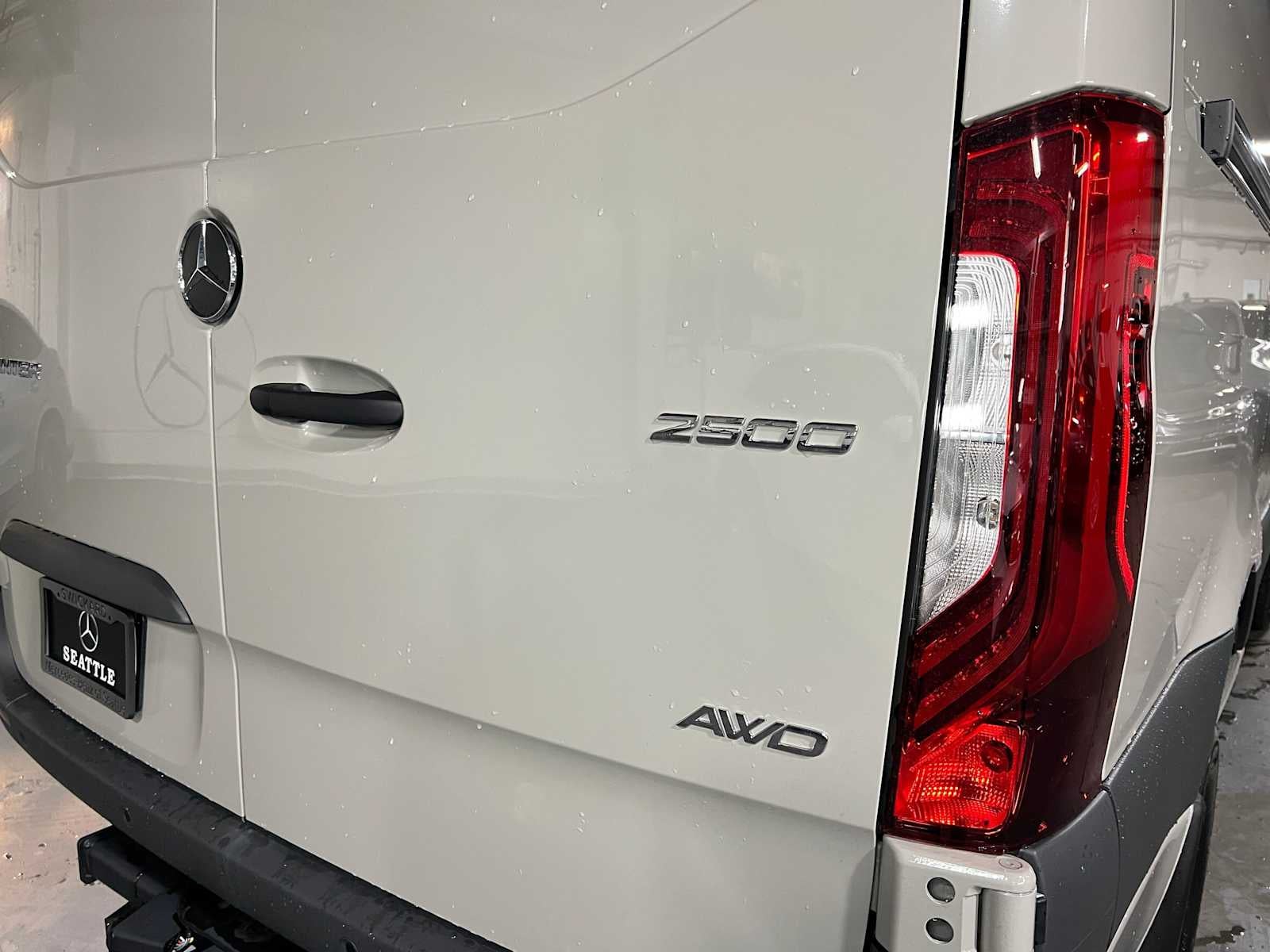 2026 Mercedes-Benz Sprinter 2500 Standard Roof I4 Diesel HO 144 AWD