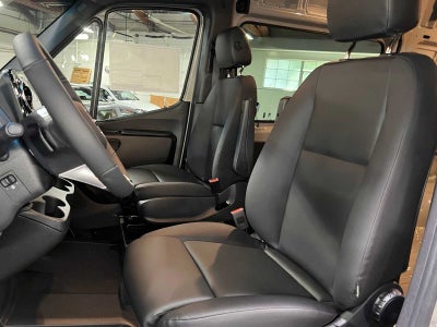 2026 Mercedes-Benz Sprinter 2500 Standard Roof I4 Diesel HO 144 AWD