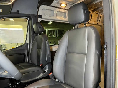 2026 Mercedes-Benz Sprinter 2500 Standard Roof I4 Diesel HO 144 AWD