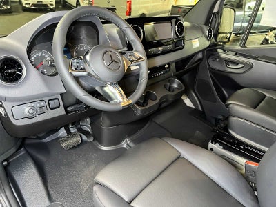 2026 Mercedes-Benz Sprinter 2500 Standard Roof I4 Diesel HO 144 AWD