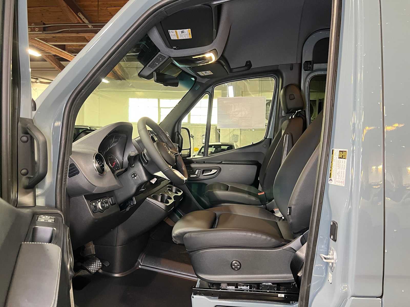 2026 Mercedes-Benz Sprinter 2500 Standard Roof I4 Diesel HO 144 AWD