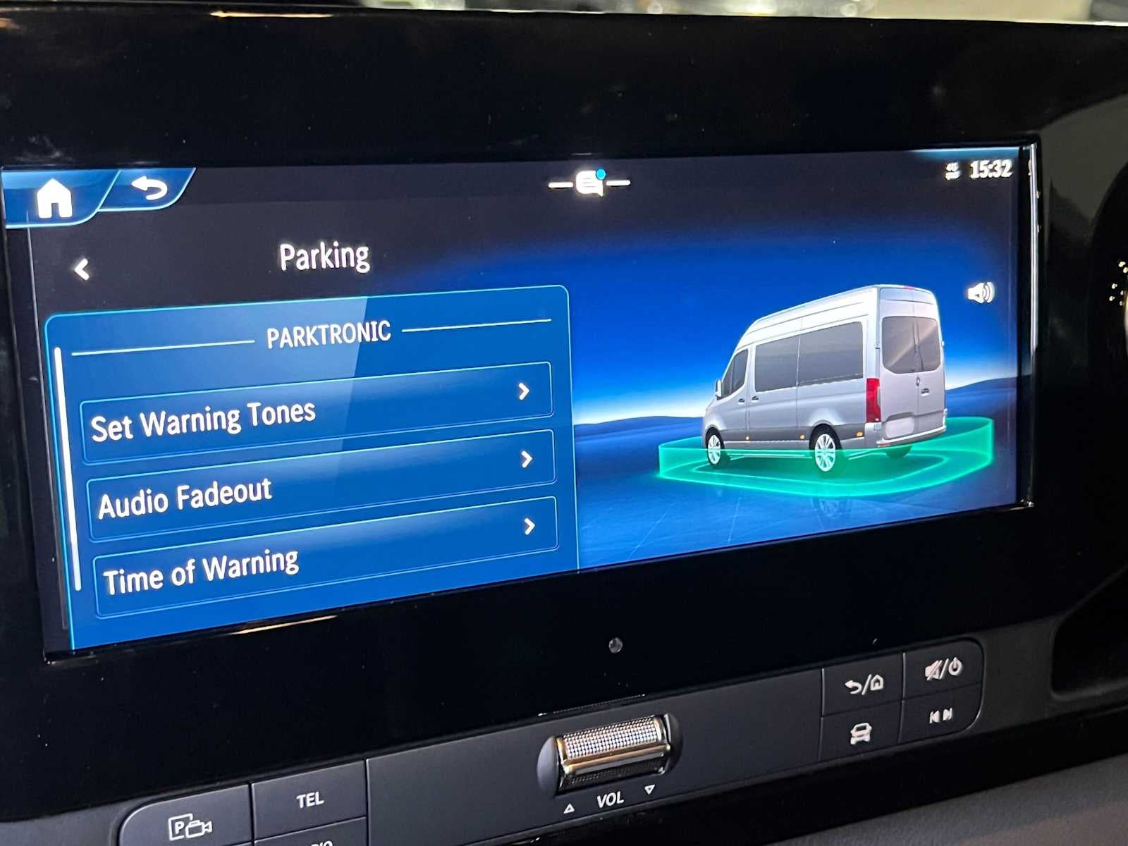 2026 Mercedes-Benz Sprinter 2500 Standard Roof I4 Diesel HO 144 AWD