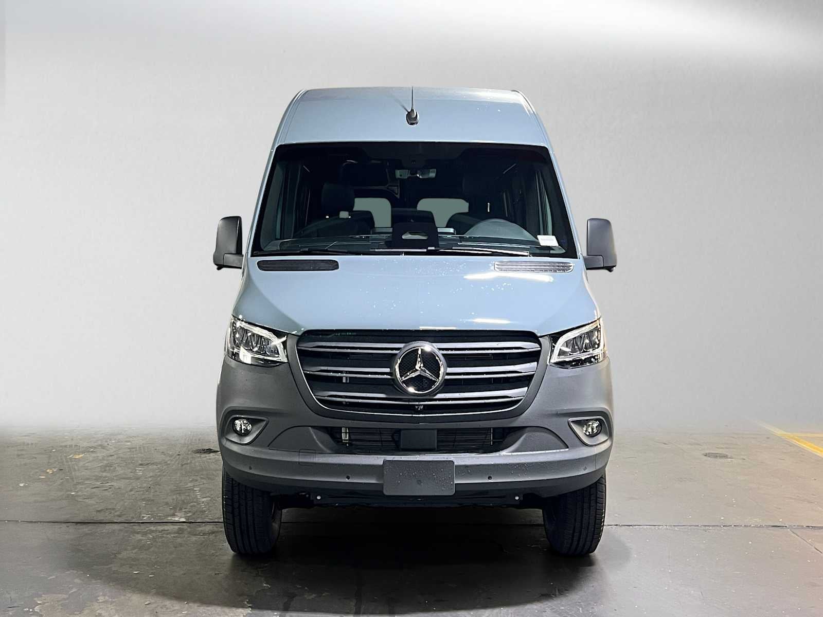 2026 Mercedes-Benz Sprinter 2500 Standard Roof I4 Diesel HO 144 AWD