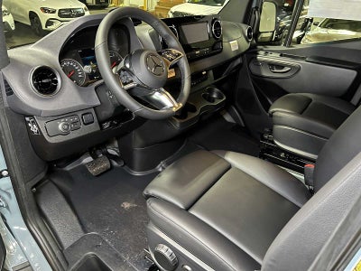 2026 Mercedes-Benz Sprinter Cargo 2500 Standard Roof I4 Diesel HO 144 AWD
