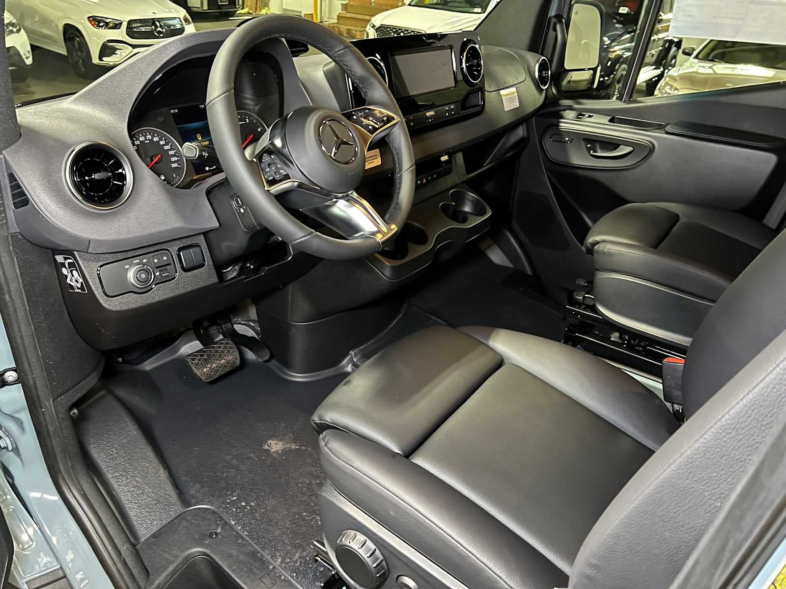 2026 Mercedes-Benz Sprinter Cargo 2500 Standard Roof I4 Diesel HO 144 AWD