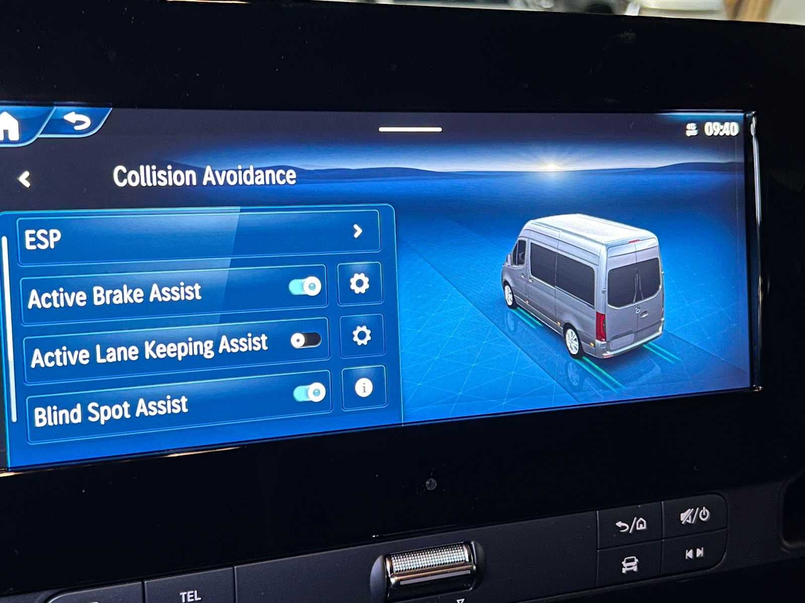 2026 Mercedes-Benz Sprinter Cargo 2500 Standard Roof I4 Diesel HO 144 AWD
