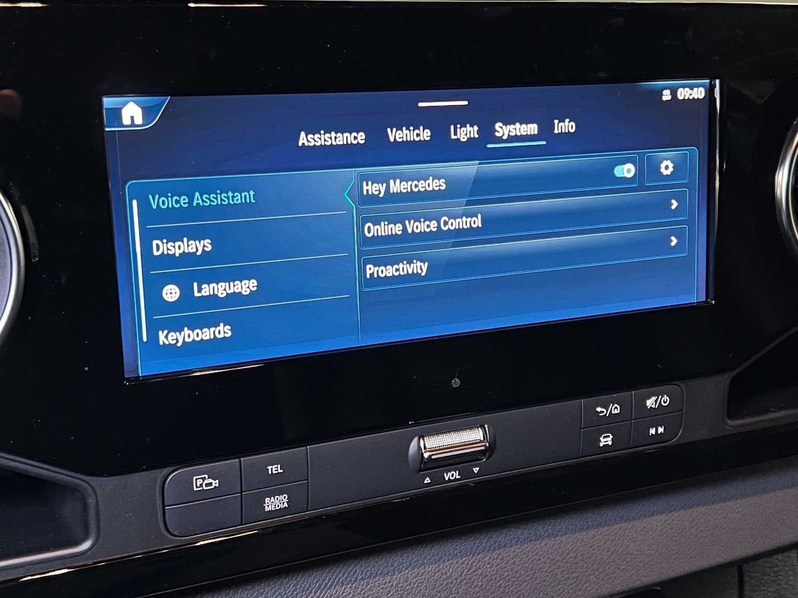 2026 Mercedes-Benz Sprinter Cargo 2500 Standard Roof I4 Diesel HO 144 AWD