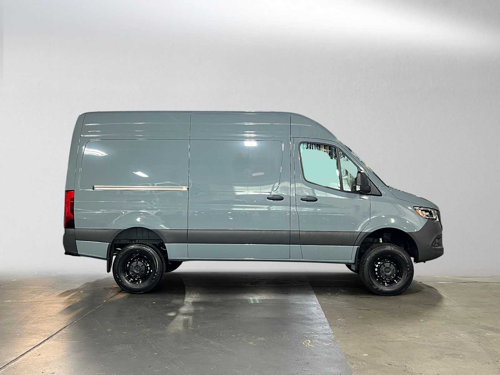2026 Mercedes-Benz Sprinter Cargo 2500 Standard Roof I4 Diesel HO 144 AWD