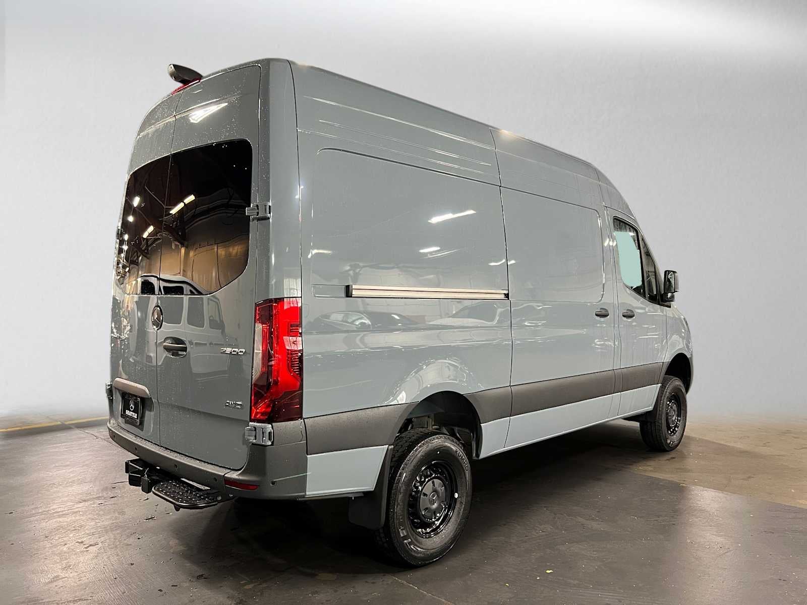 2026 Mercedes-Benz Sprinter Cargo 2500 Standard Roof I4 Diesel HO 144 AWD