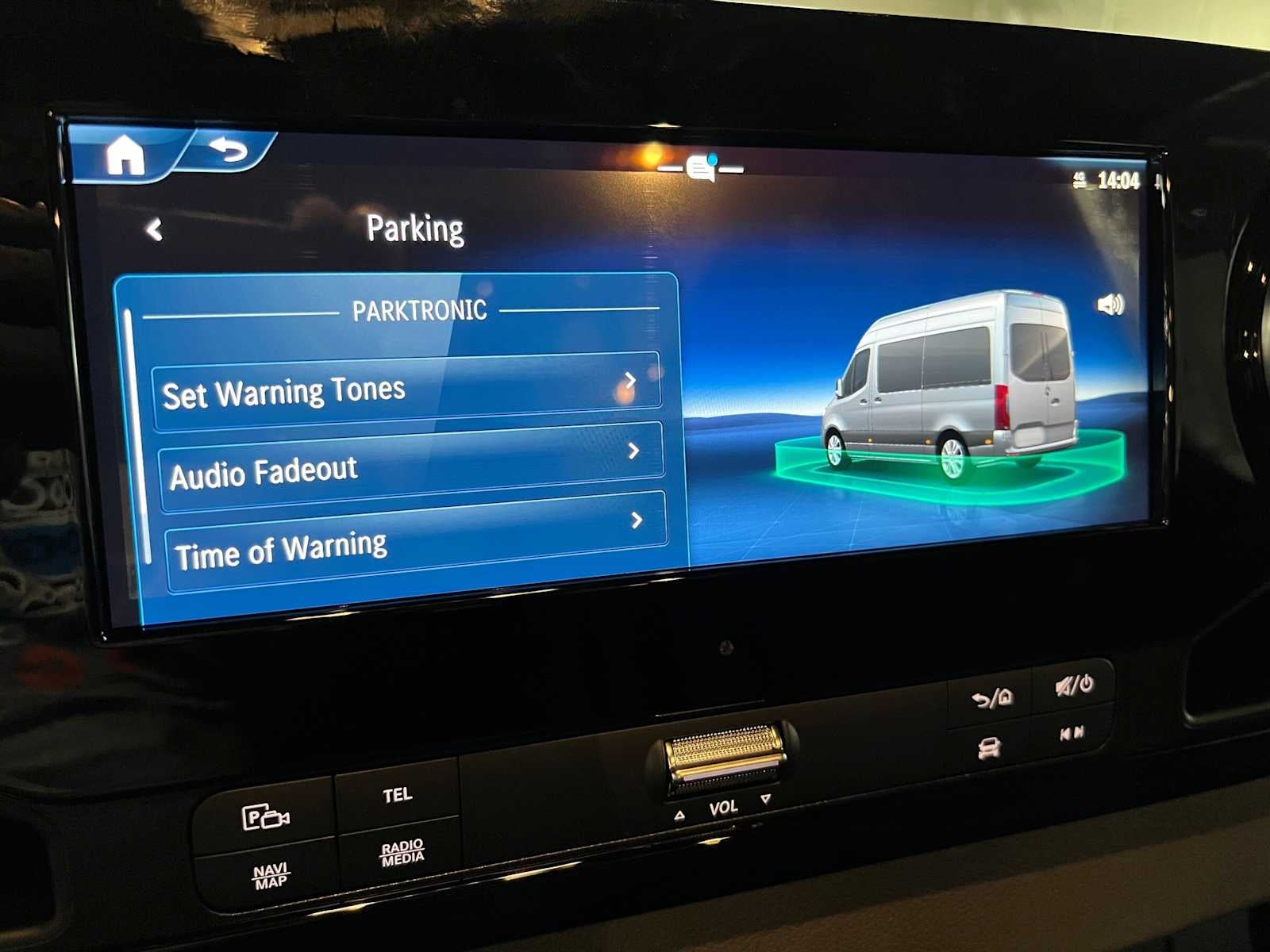 2026 Mercedes-Benz Sprinter Cargo 2500 Standard Roof I4 Diesel HO 144 AWD