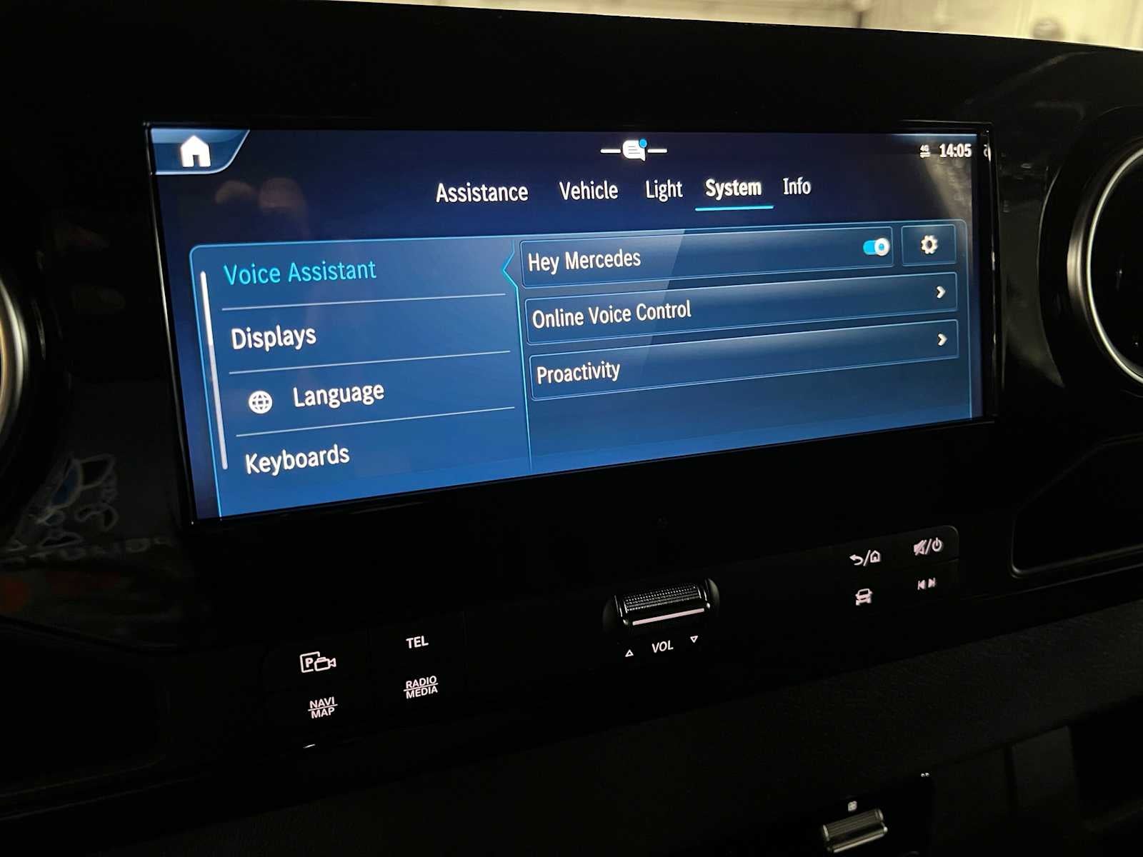 2026 Mercedes-Benz Sprinter Cargo 2500 Standard Roof I4 Diesel HO 144 AWD