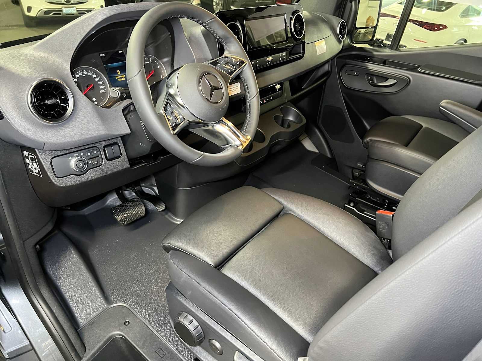2026 Mercedes-Benz Sprinter Cargo 2500 Standard Roof I4 Diesel HO 144 AWD