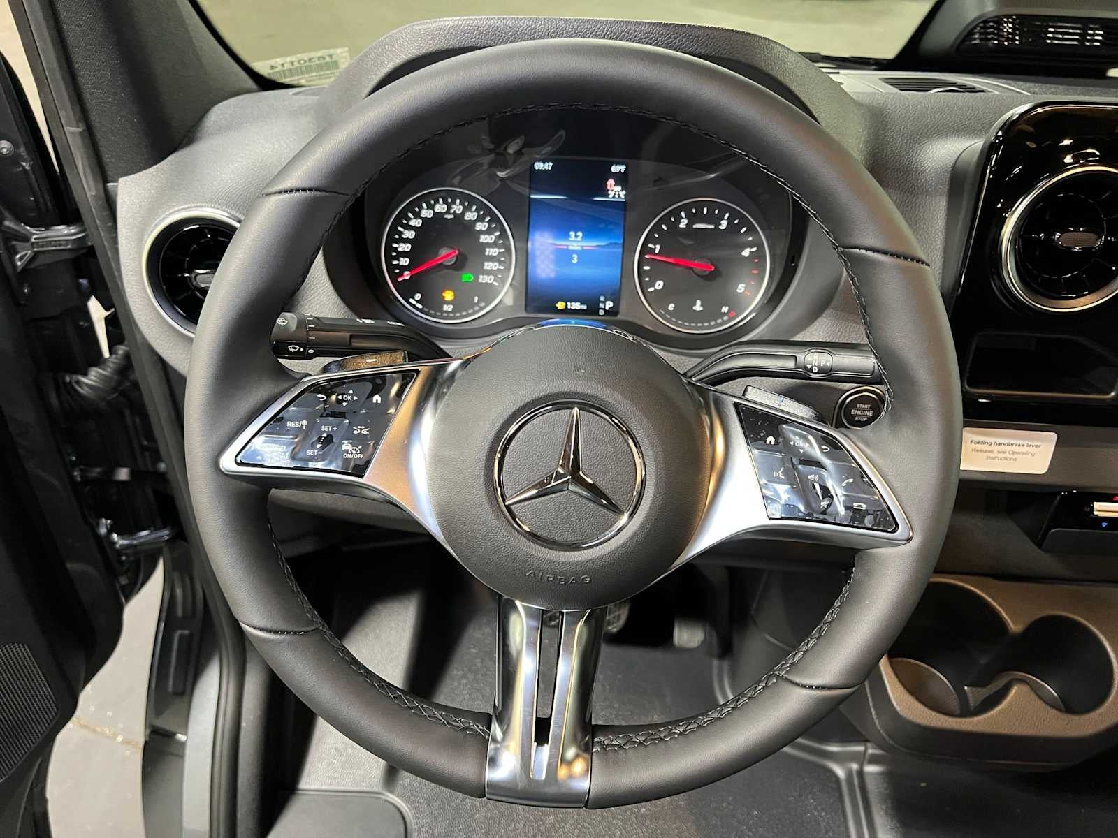 2026 Mercedes-Benz Sprinter Cargo 2500 Standard Roof I4 Diesel HO 144 AWD
