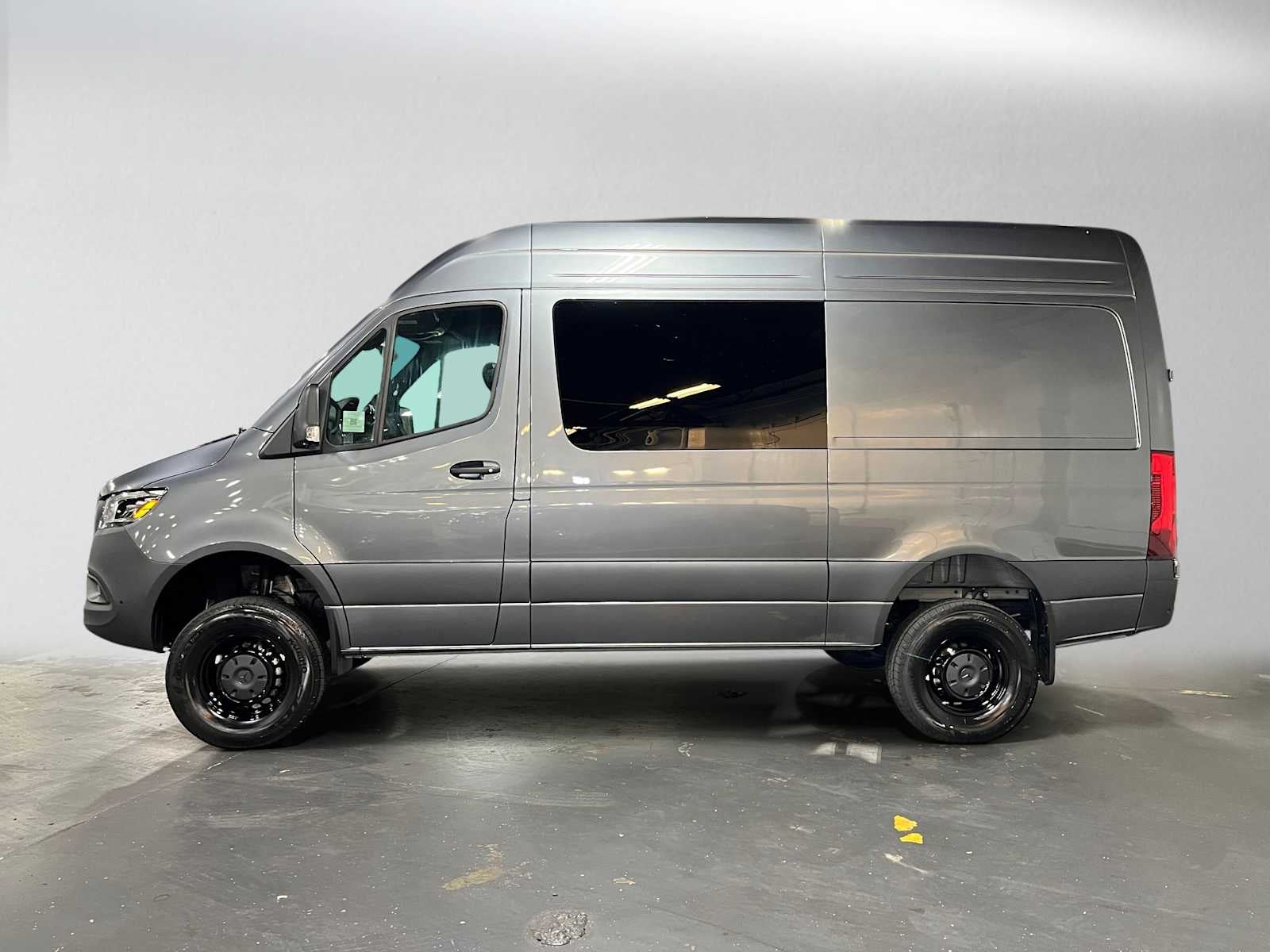 2026 Mercedes-Benz Sprinter Cargo 2500 Standard Roof I4 Diesel HO 144 AWD