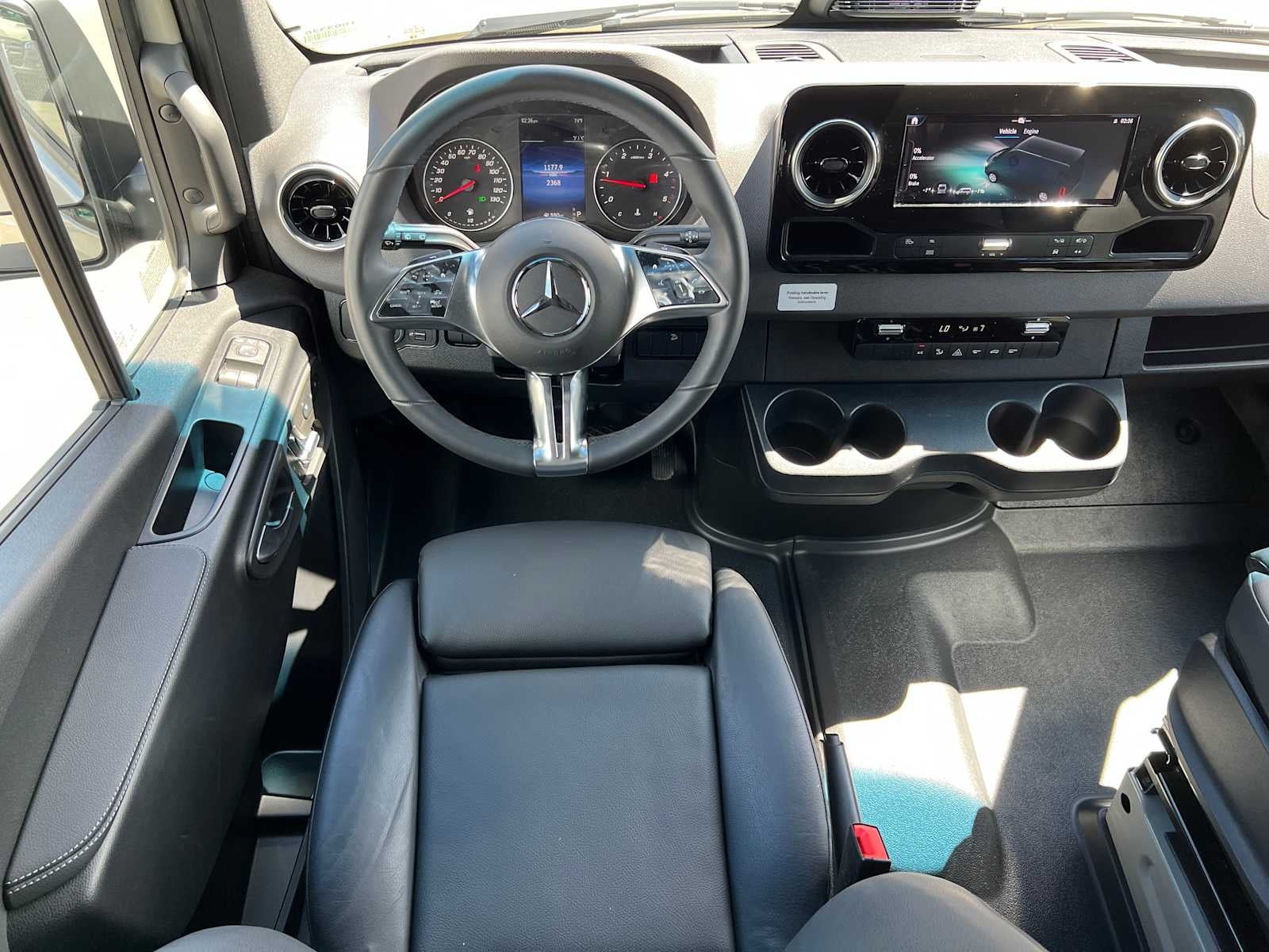 2026 Mercedes-Benz Sprinter 2500 Standard Roof I4 Diesel HO 144 AWD