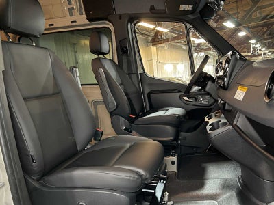 2026 Mercedes-Benz Sprinter 2500 Standard Roof I4 Diesel HO 144 AWD