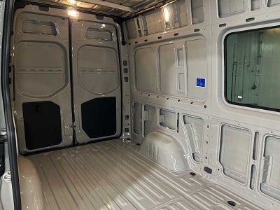 2026 Mercedes-Benz Sprinter 2500 Standard Roof I4 Diesel HO 144 AWD