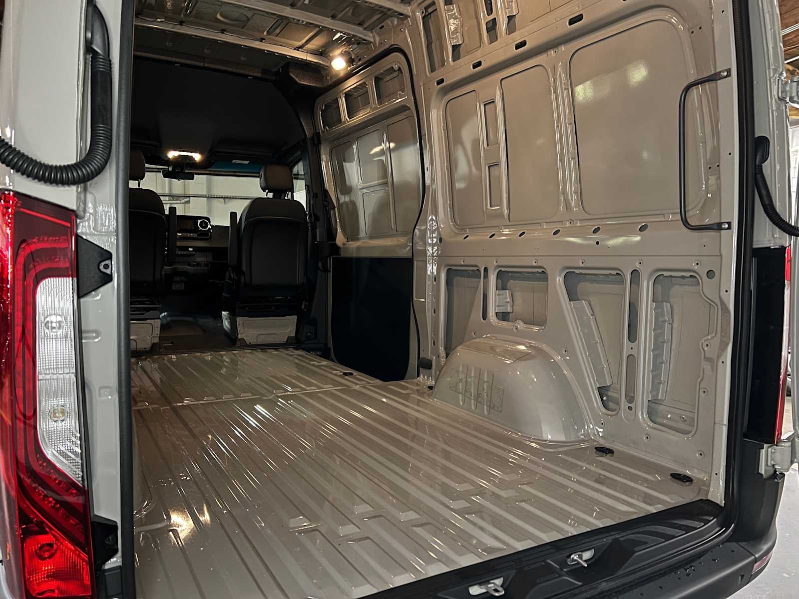 2026 Mercedes-Benz Sprinter 2500 Standard Roof I4 Diesel HO 144 AWD