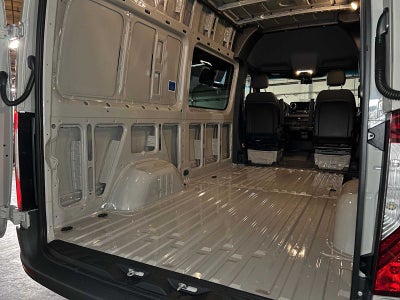 2026 Mercedes-Benz Sprinter 2500 Standard Roof I4 Diesel HO 144 AWD