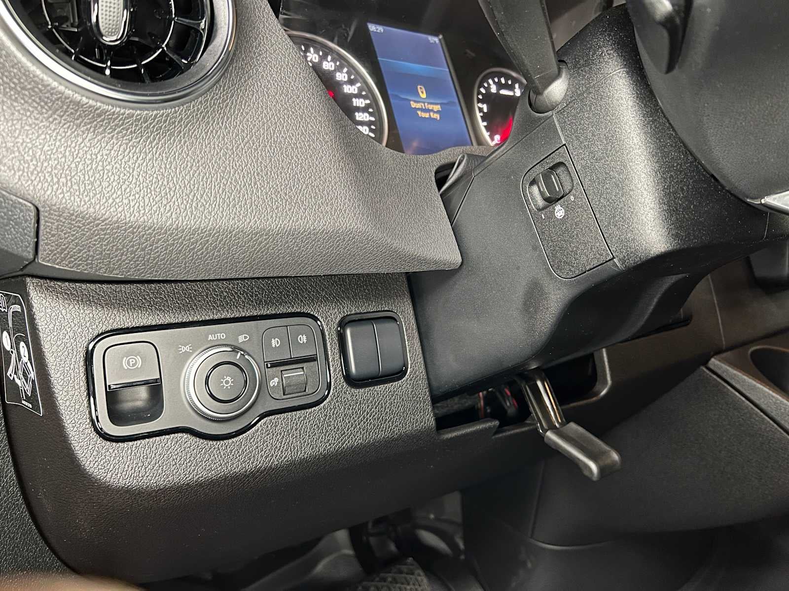 2026 Mercedes-Benz Sprinter 2500 Standard Roof I4 Diesel HO 144 AWD