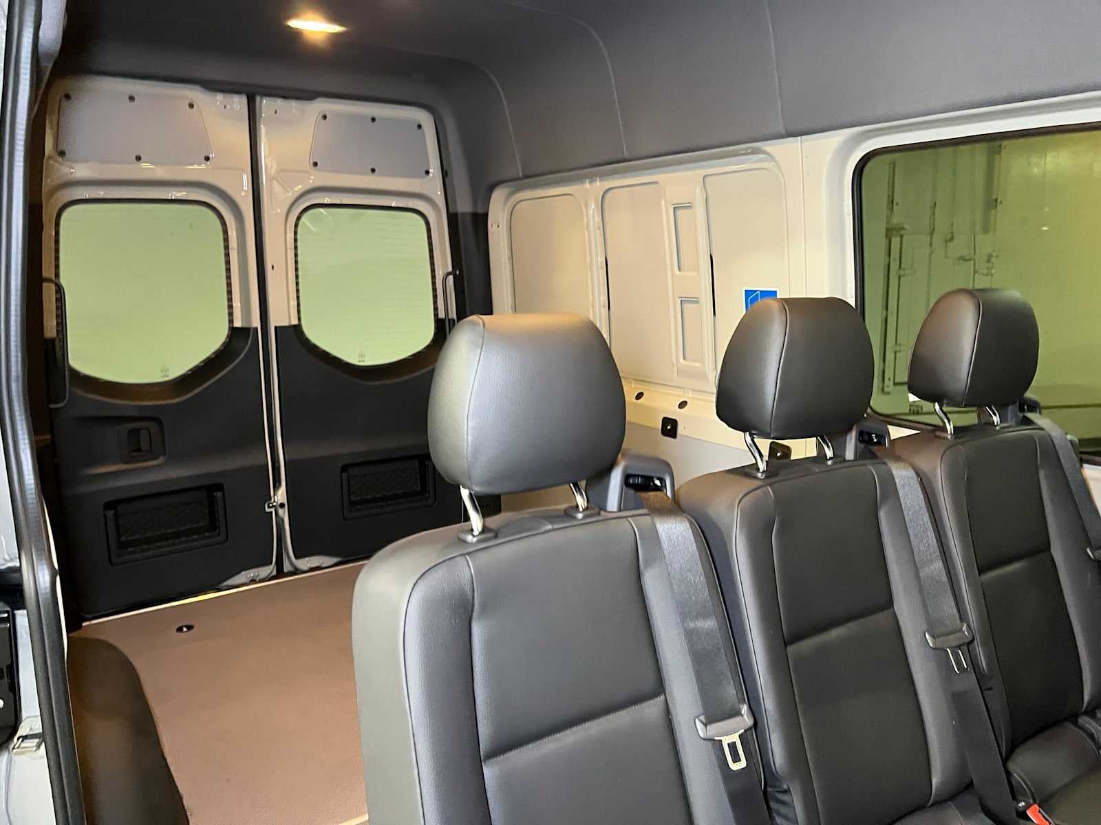 2026 Mercedes-Benz Sprinter Crew 2500 Standard Roof I4 Diesel HO 144 AWD