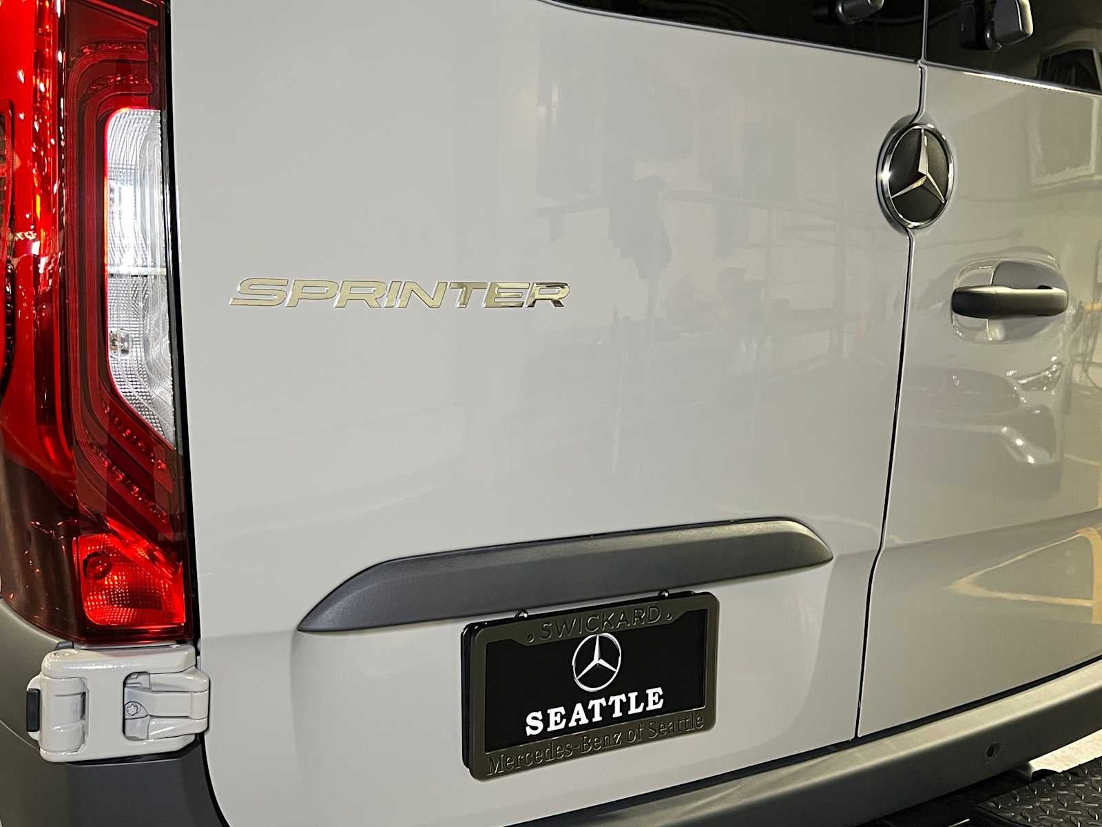 2026 Mercedes-Benz Sprinter Crew 2500 Standard Roof I4 Diesel HO 144 AWD
