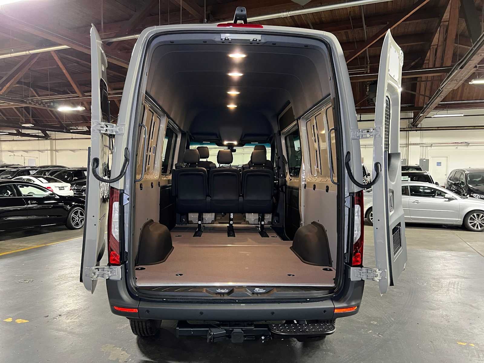 2026 Mercedes-Benz Sprinter Crew 2500 Standard Roof I4 Diesel HO 144 AWD