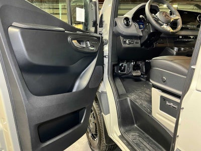 2026 Mercedes-Benz Sprinter Crew 2500 Standard Roof I4 Diesel HO 144 AWD