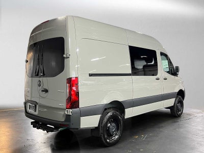 2026 Mercedes-Benz Sprinter Crew 2500 Standard Roof I4 Diesel HO 144 AWD