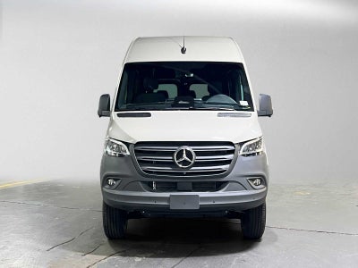 2026 Mercedes-Benz Sprinter Crew 2500 Standard Roof I4 Diesel HO 144 AWD