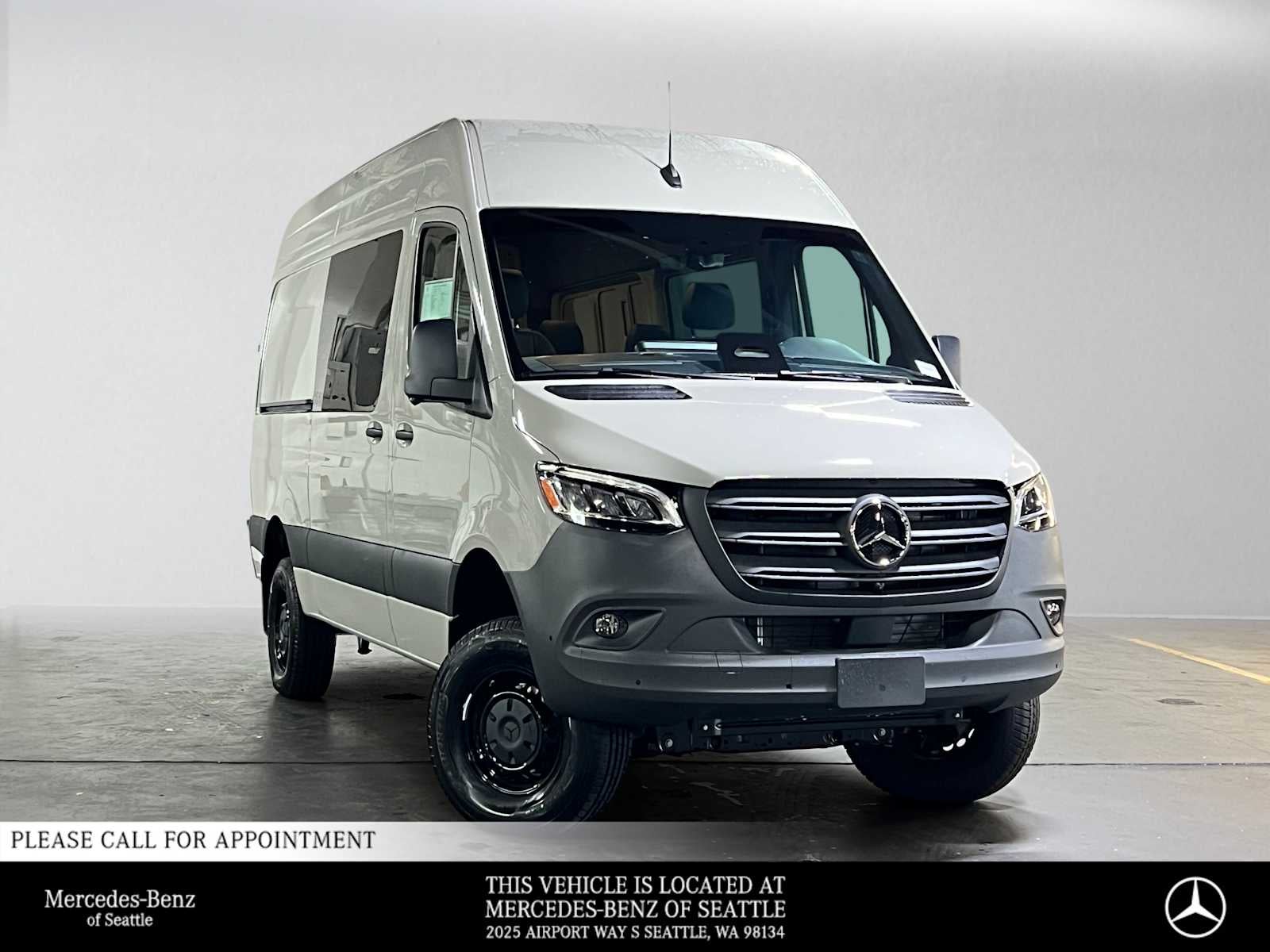 2026 Mercedes-Benz Sprinter 2500 Standard Roof I4 Diesel HO 144 AWD