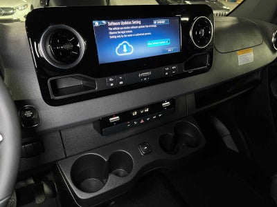 2026 Mercedes-Benz Sprinter 2500 Standard Roof I4 Diesel HO 144 AWD