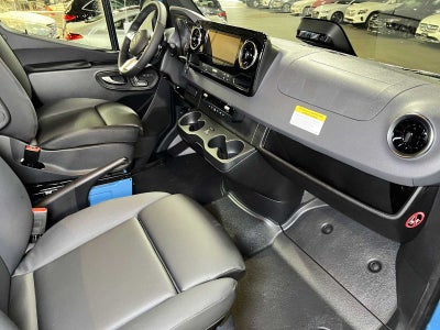 2026 Mercedes-Benz Sprinter Crew 2500 Standard Roof I4 Diesel HO 144 AWD